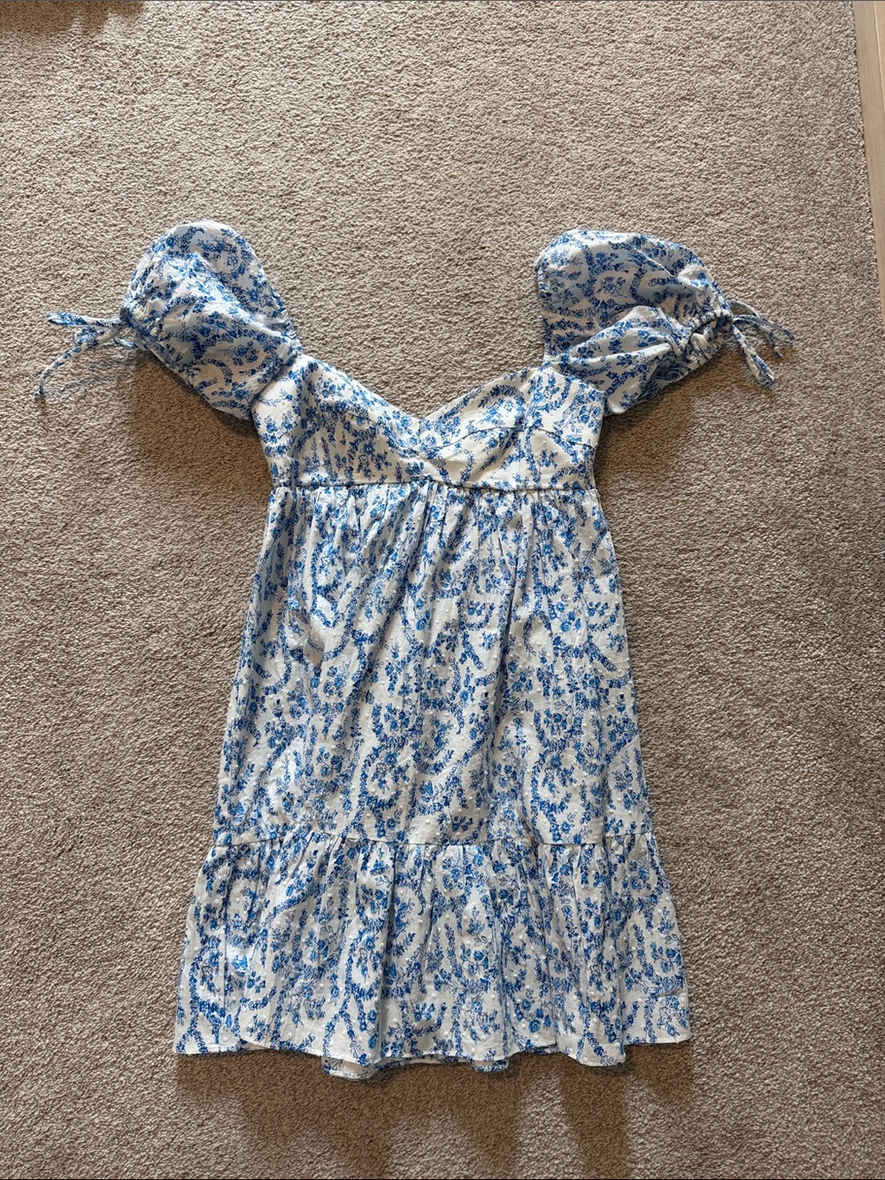 Blue and White Floral Puff-Sleeve Dress